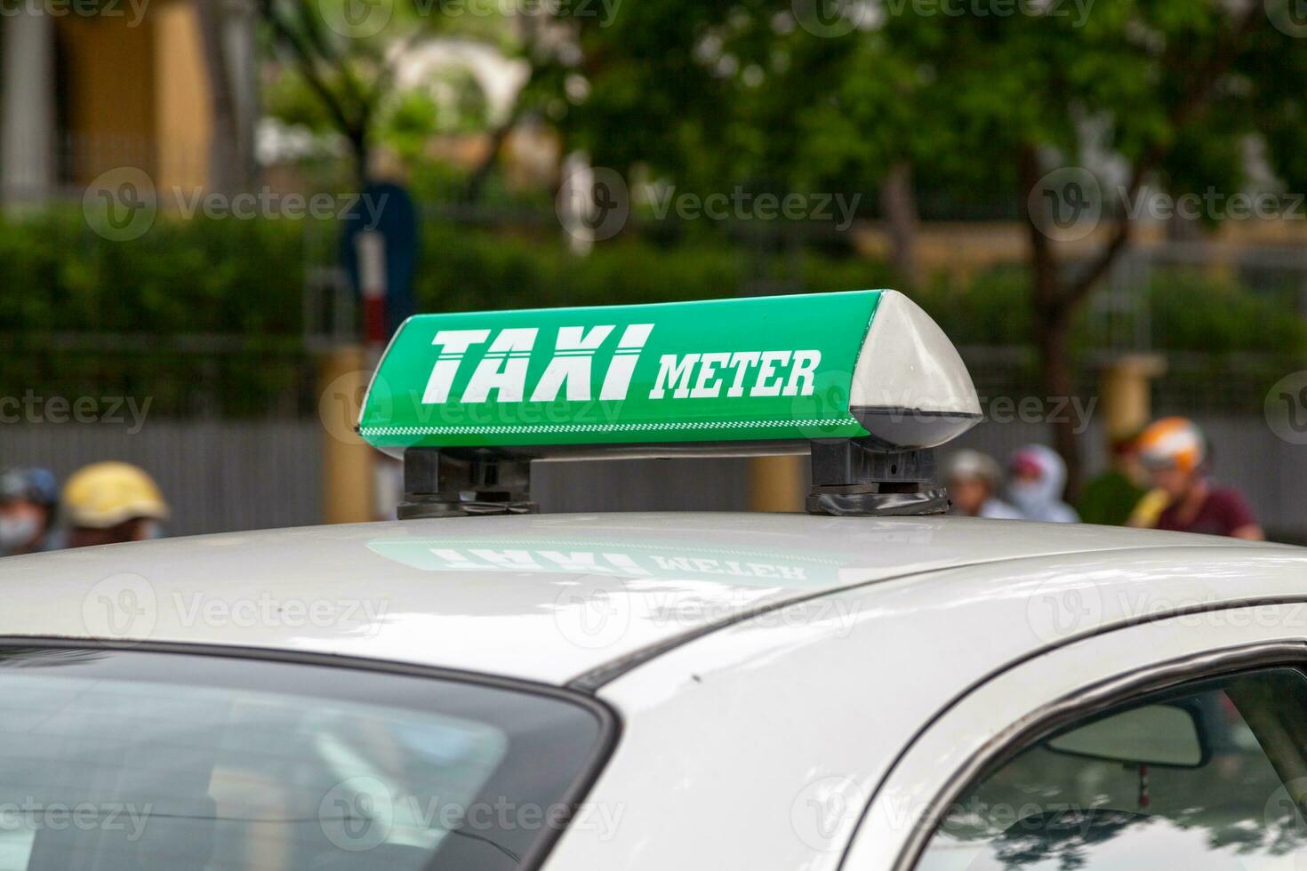 grön vietnamese taxi meter tecken foto