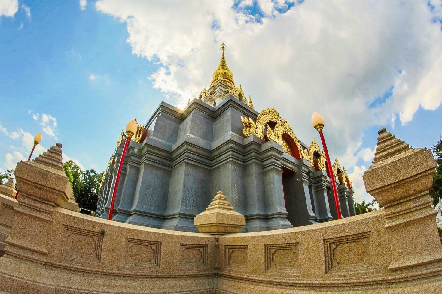 wat santikhiri tempel vid doi mae salong, chiang rai, thailand foto