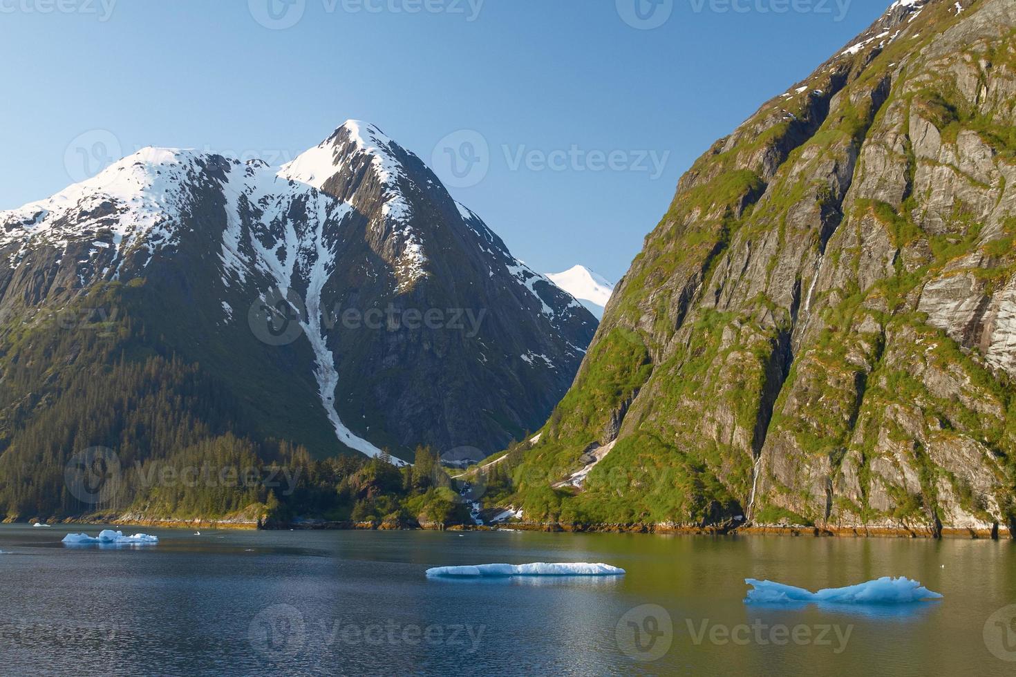 landskap vid tracy armfjordar i alaska usa foto