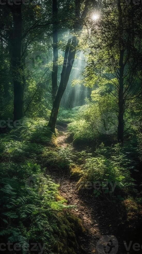 skön strålar av solljus i en grön skog. ai generativ foto