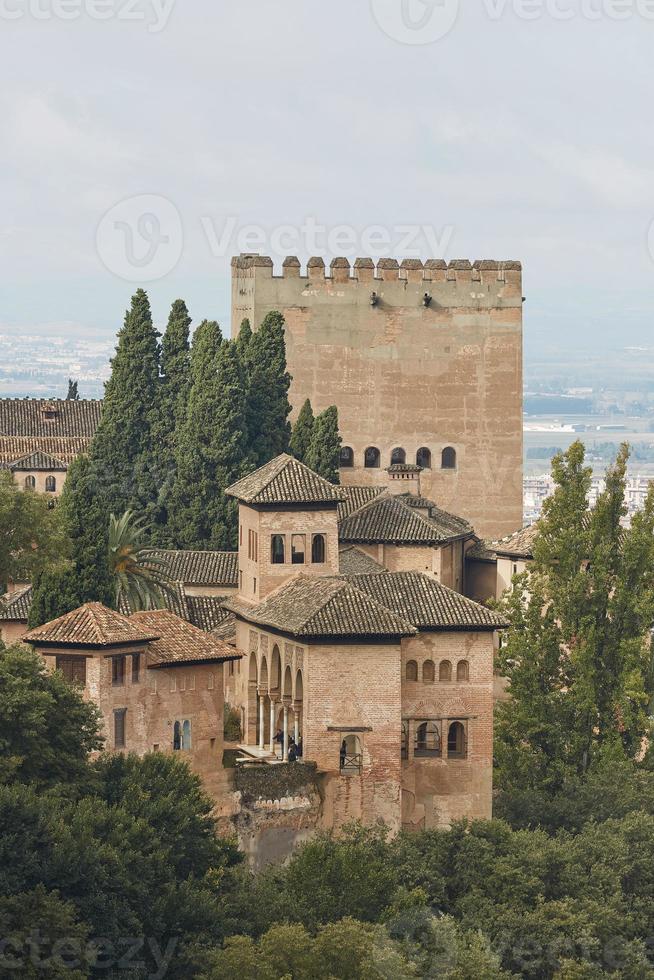 forntida arabisk fästning i Alhambra Granada Spanien foto