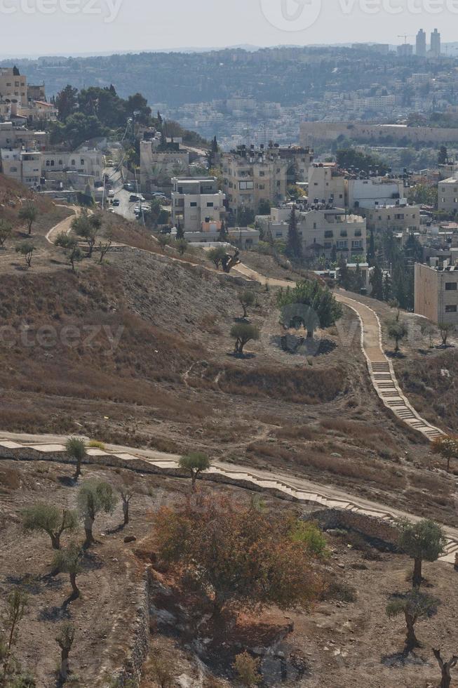 utsikt över den heliga staden Jerusalem i israel från olivberget foto