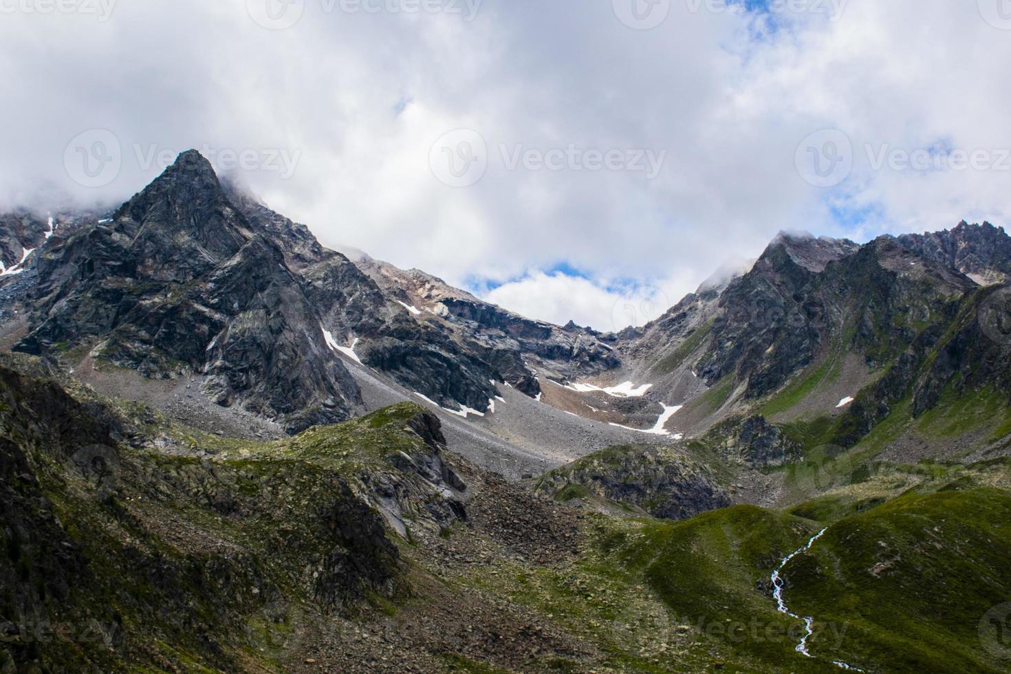 alpina toppar i Sydtyrolen foto