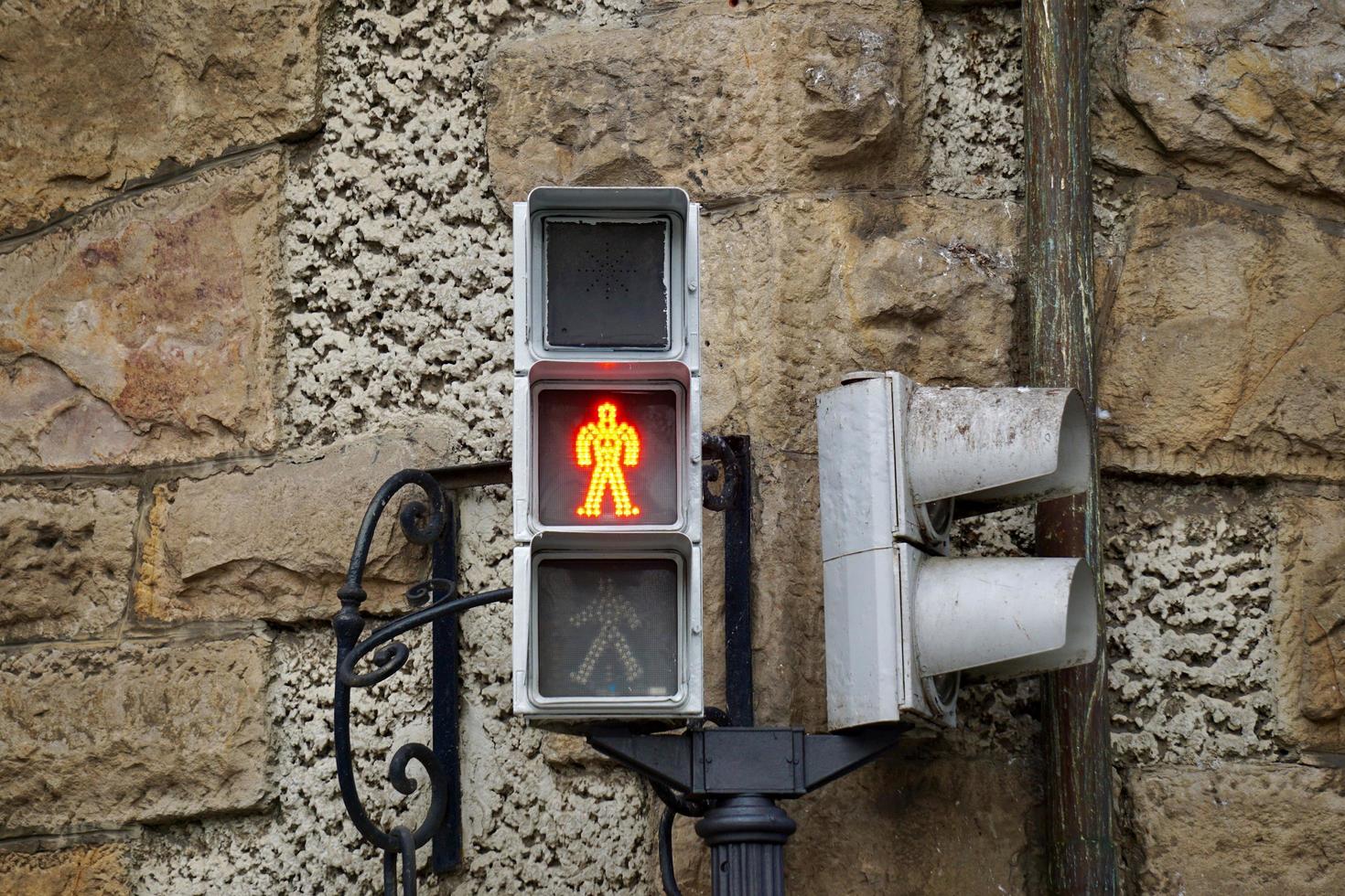 trafikljus på gatan foto