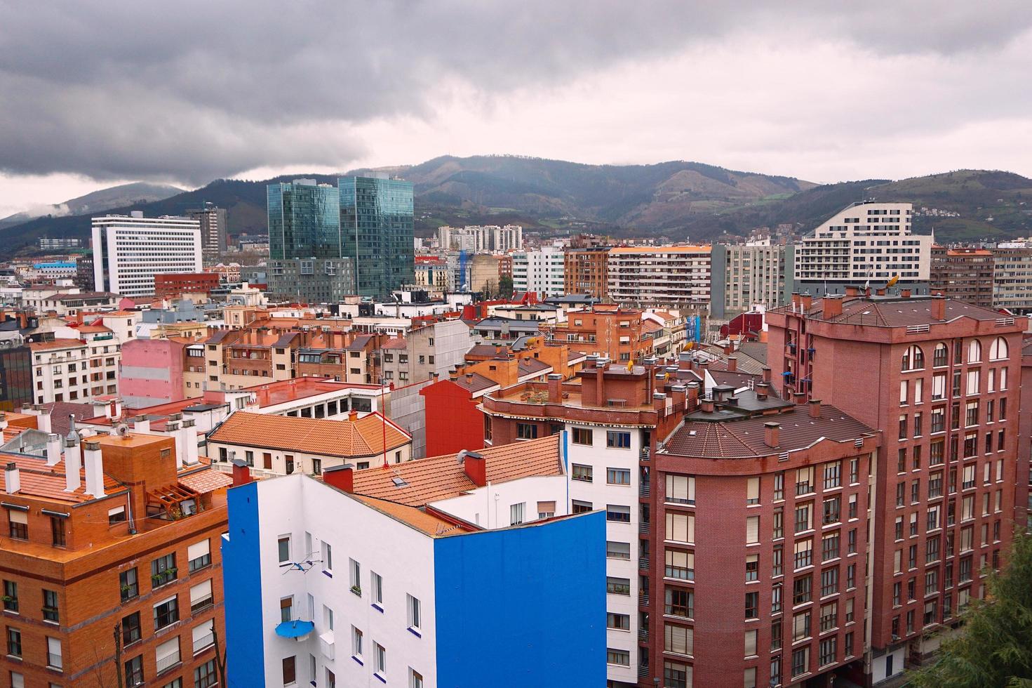 stadsbilden i bilbao city spanien resmål foto