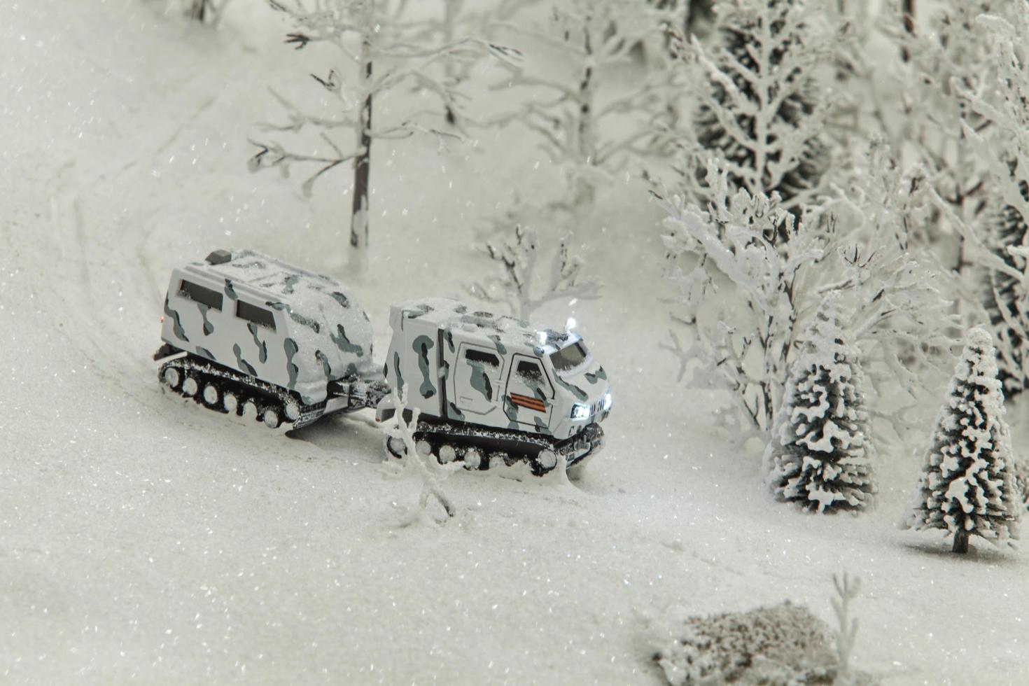 vinter militär kamouflage off road fordon foto