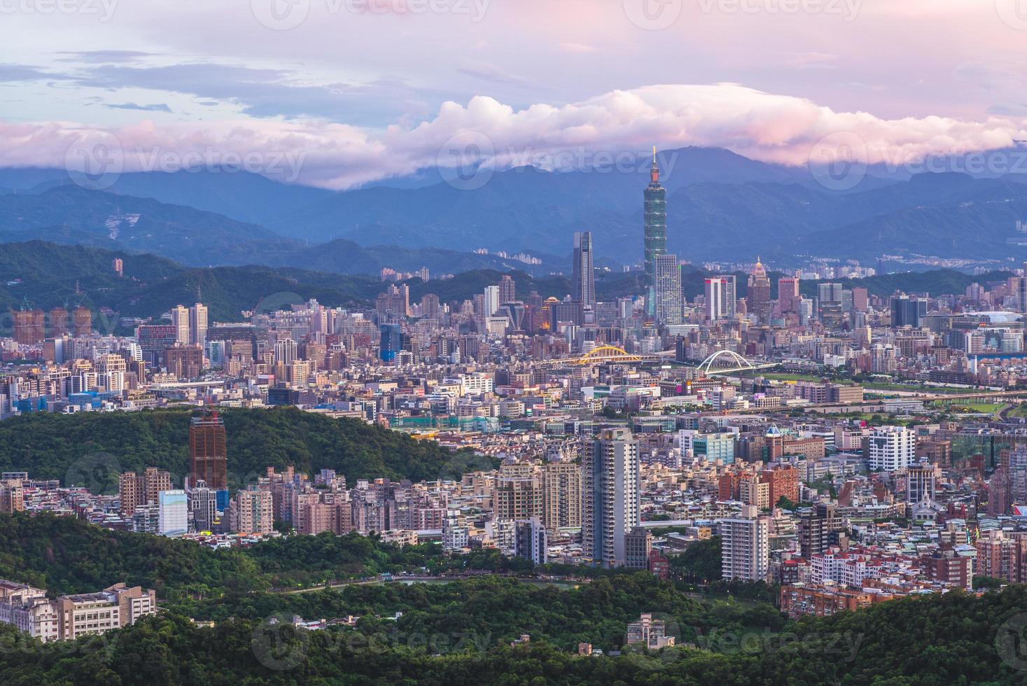 panoramautsikt över Taipei stad foto