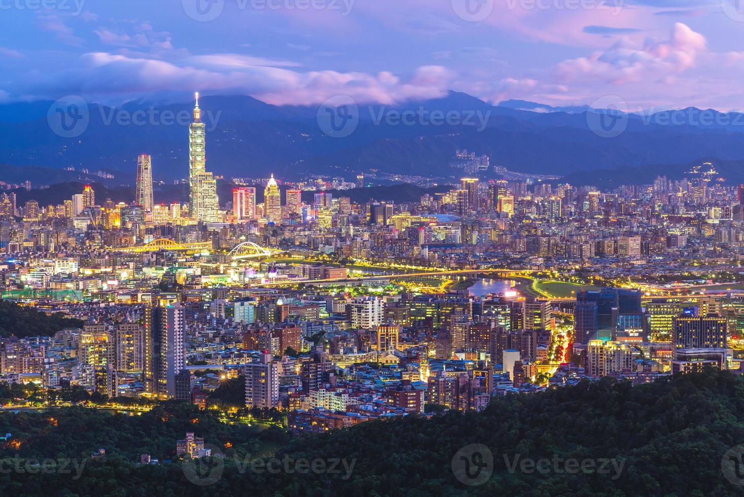 panoramautsikt över Taipei stad foto