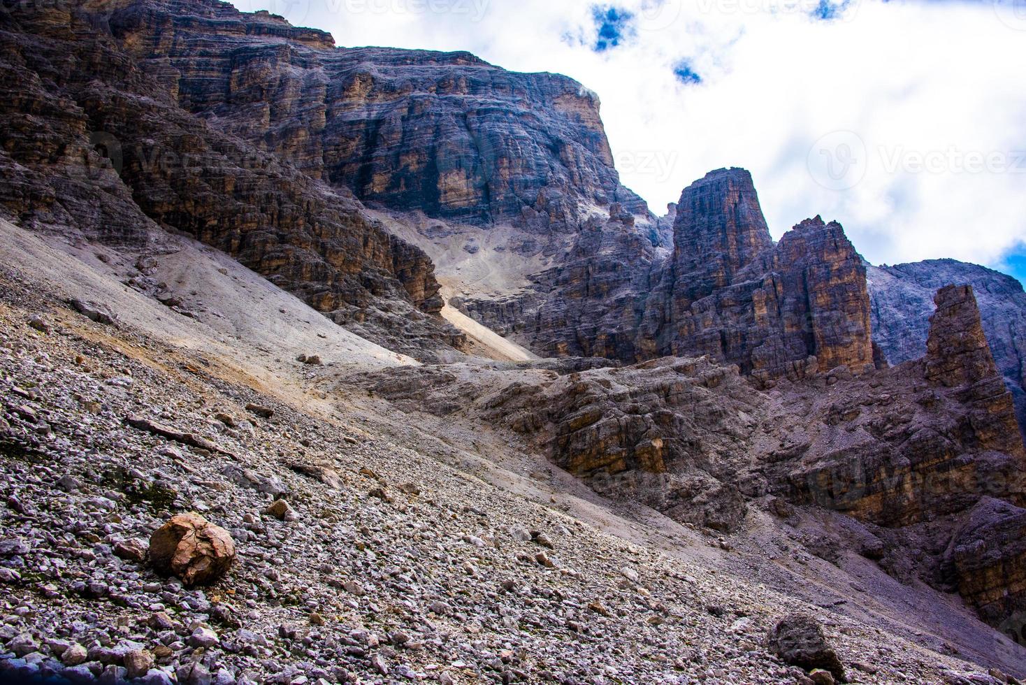 toppar av dolomiterna i Cortina d'ampezzo i Belluno, Veneto, Italien foto
