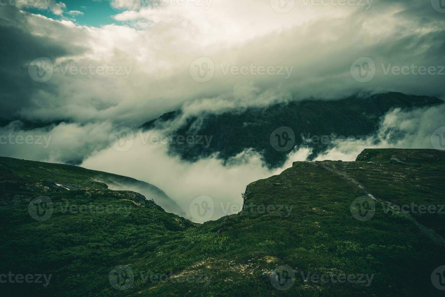 molnig Norge landskap foto