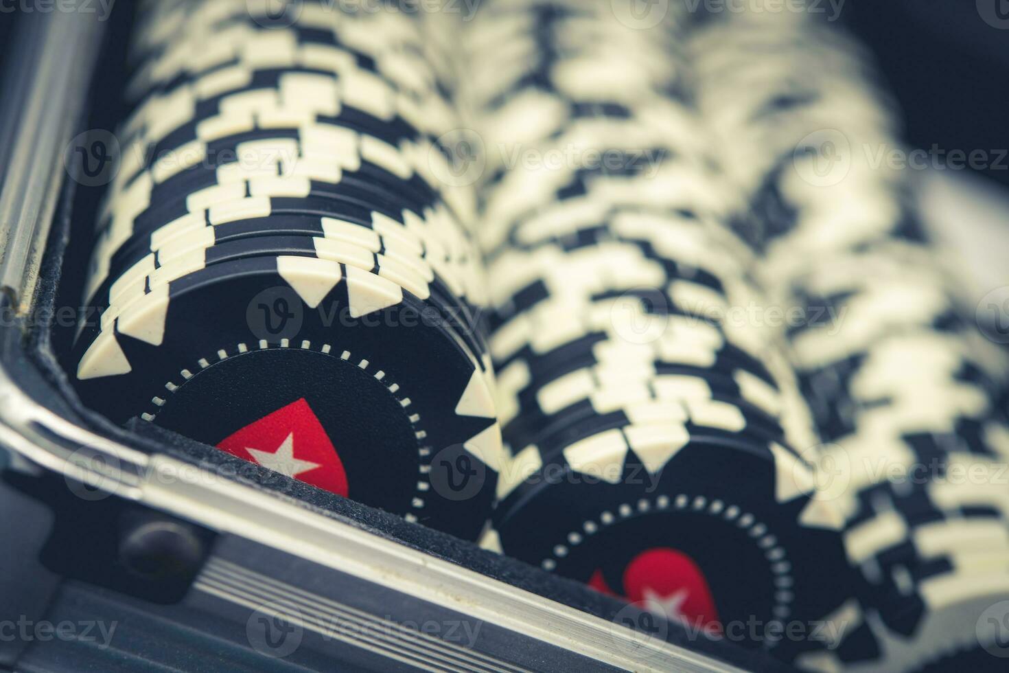 poker pommes frites i en resväska foto