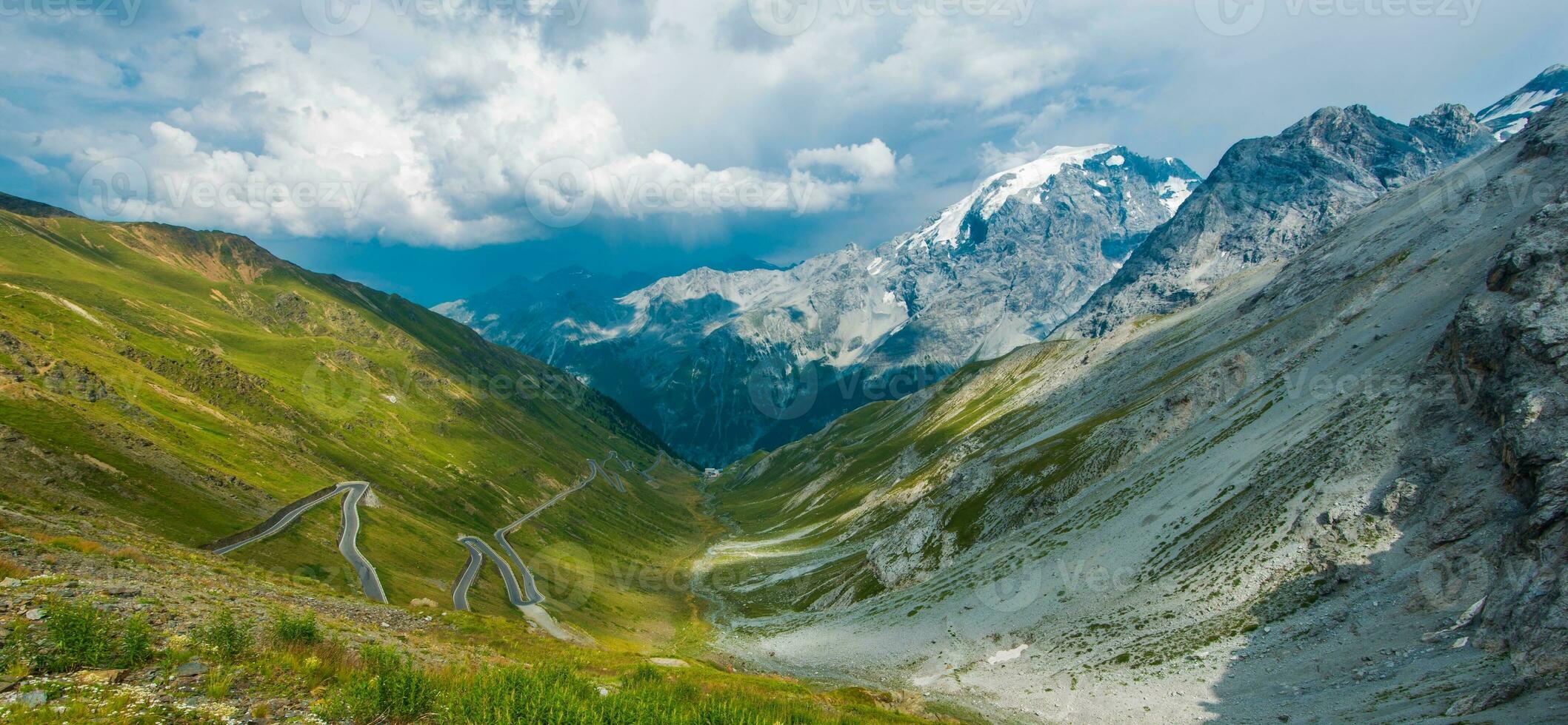 känd stelvio berg passera foto