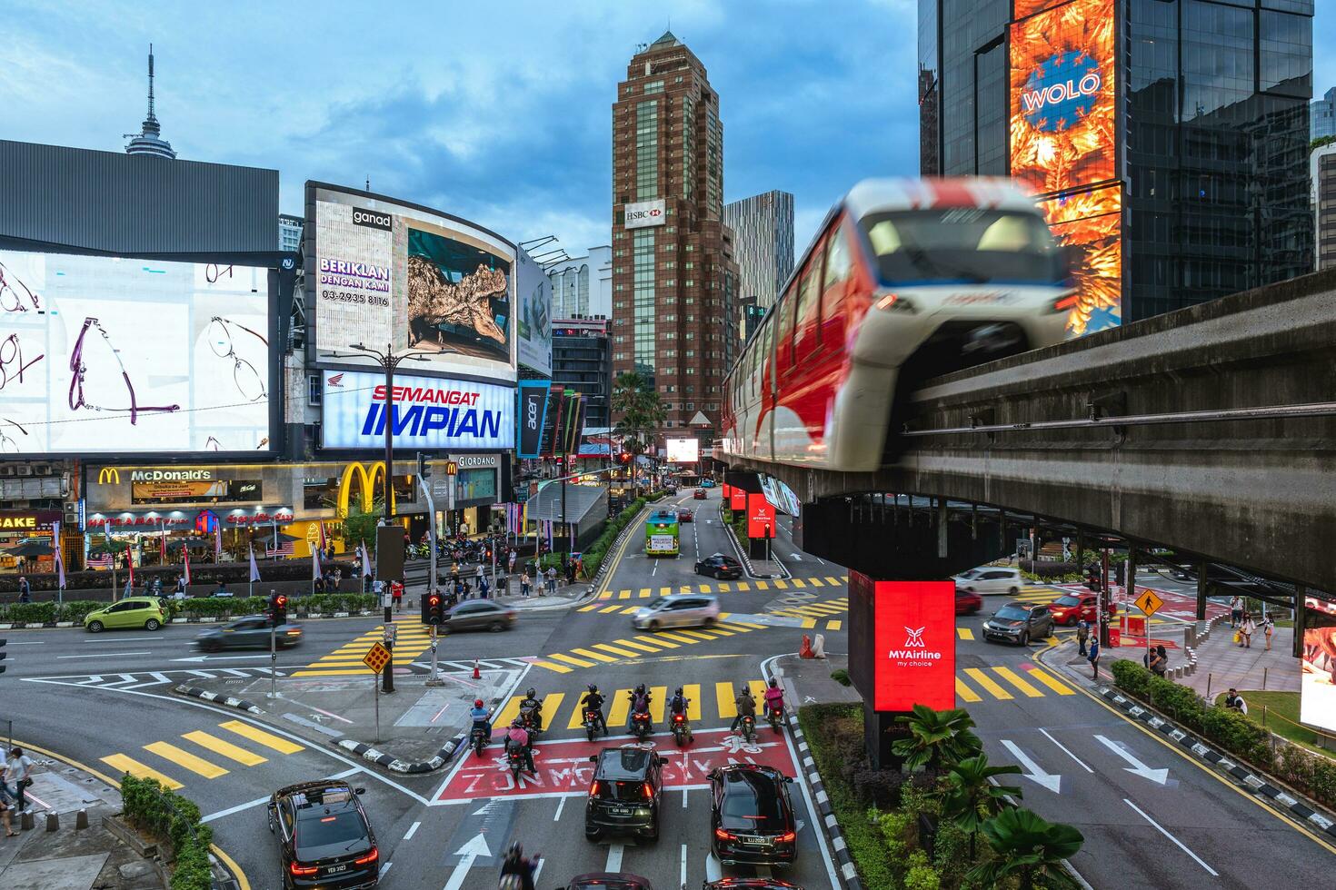 bukit bintang, aka bintang promenad eller starhill, är de handla och underhållning distrikt av kuala lumpur, malaysia belägen inom kuala lumpurs gyllene triangel. foto