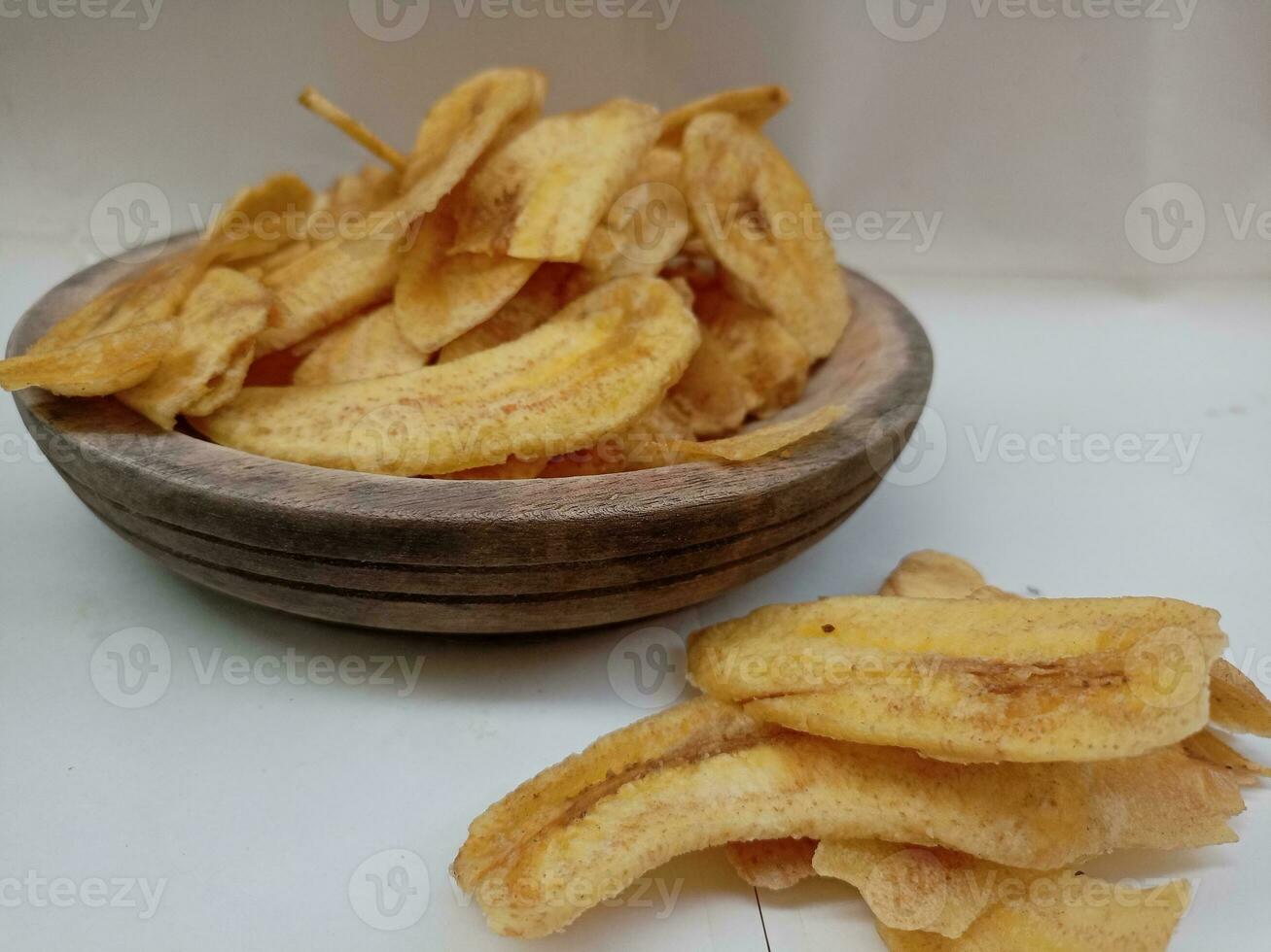 banan pommes frites isolerat på vit bakgrund foto