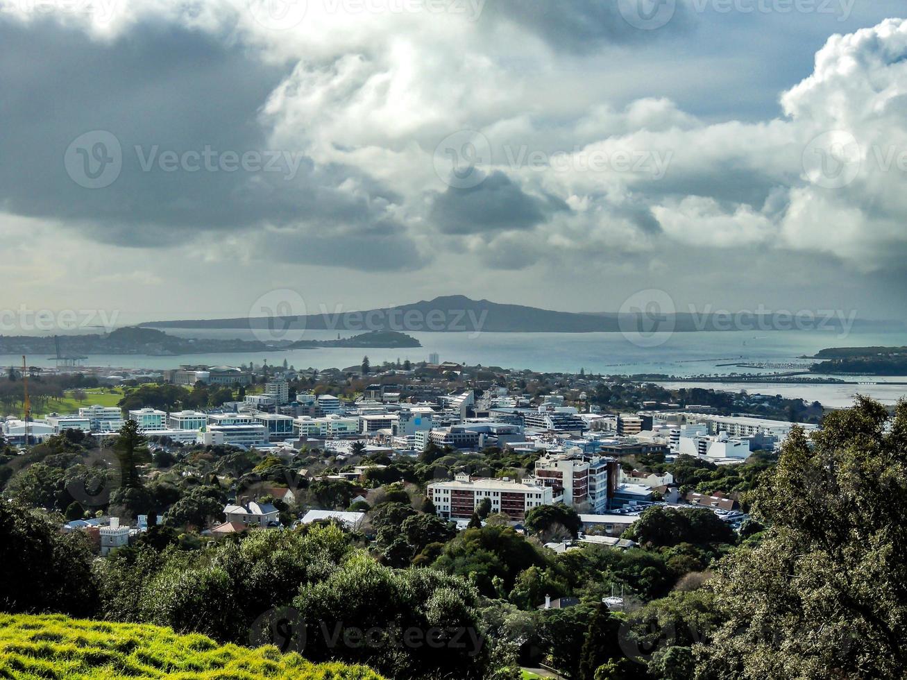 byggnader hus och landmärken i staden Auckland Nya Zeeland foto