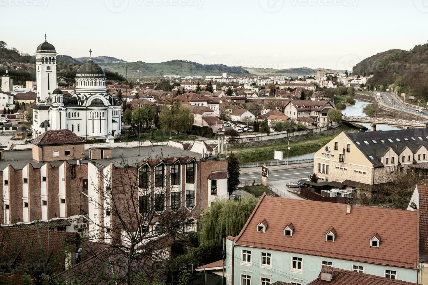 en skön medeltida citadell stad av sighisoara i de hjärta av Rumänien, transsylvanien resa destination i östra Europa. foto