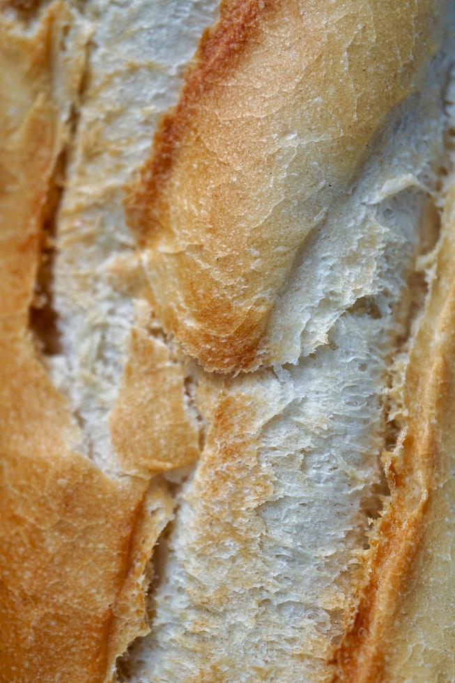 välsmakande bagettbakat bröd foto