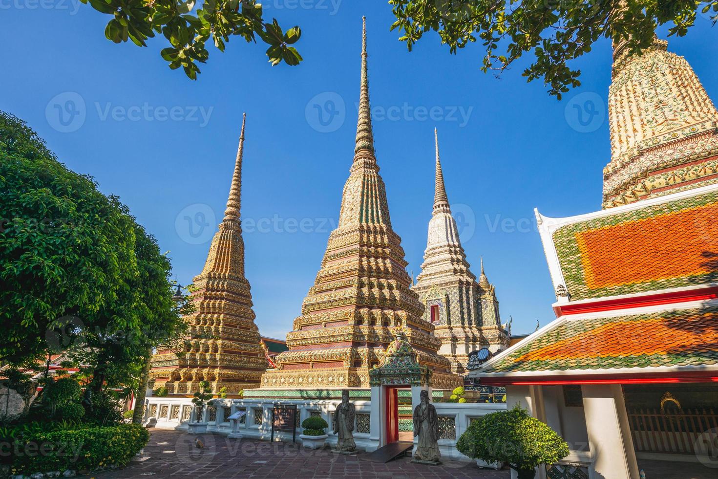 phra chedi rai av wat pho i bangkok thailand foto