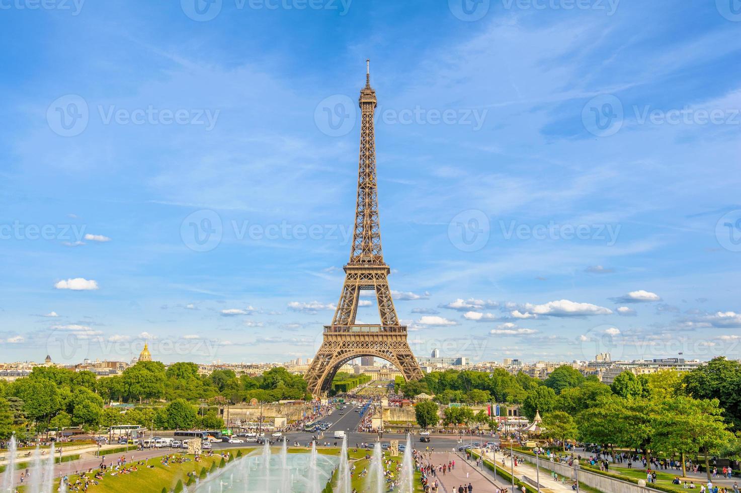 Eiffeltornet är den högsta strukturen i Paris, Frankrike foto