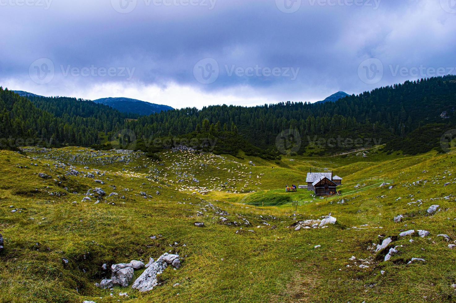 moln över dalen foto