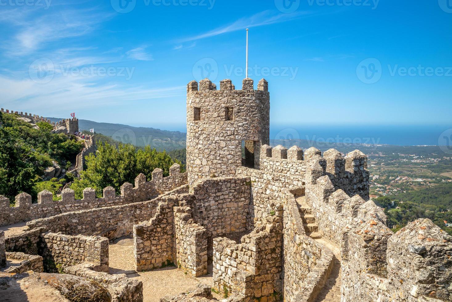 Morernas slott vid Sintra i Portugal foto