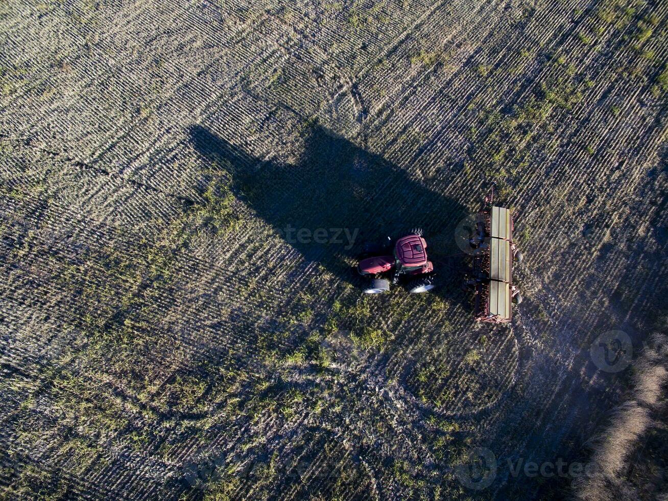 direkt sådd, jordbruks maskineri, i la pampa, patagonien, argentina foto