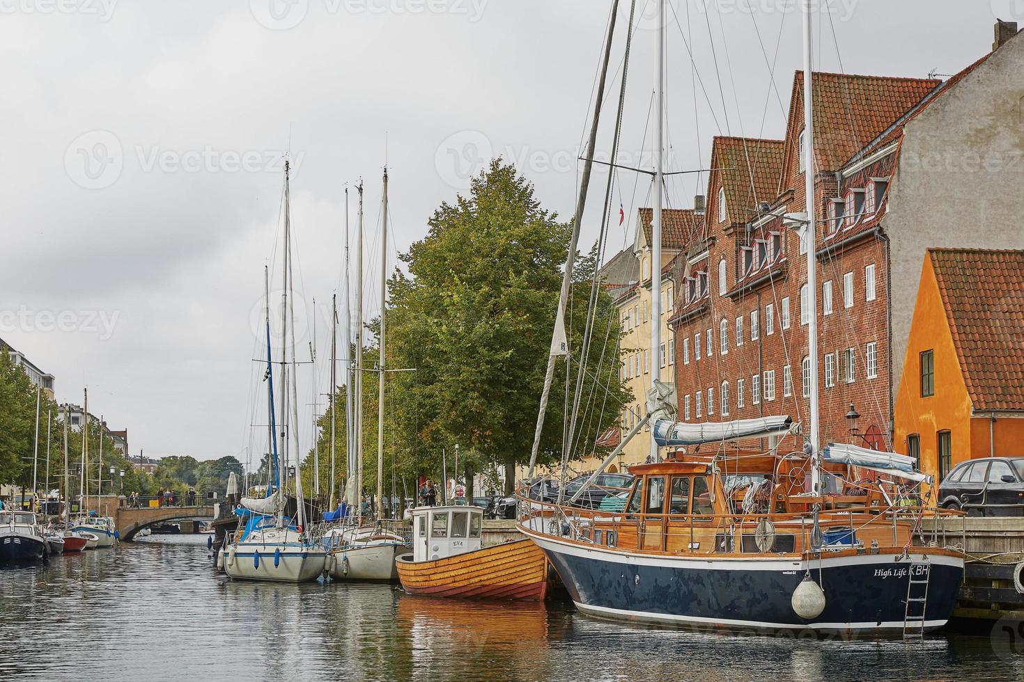 utsikt över Köpenhamns vattenfront, danmark foto