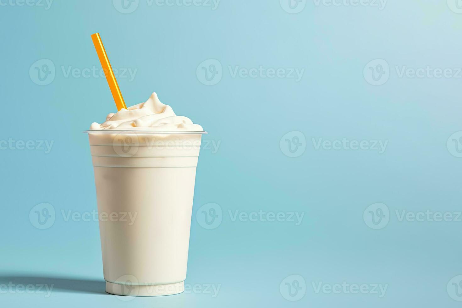 vanilj milkshake i plast hämtmat kopp isolerat på pastell bakgrund med kopia Plats. ai genererad foto