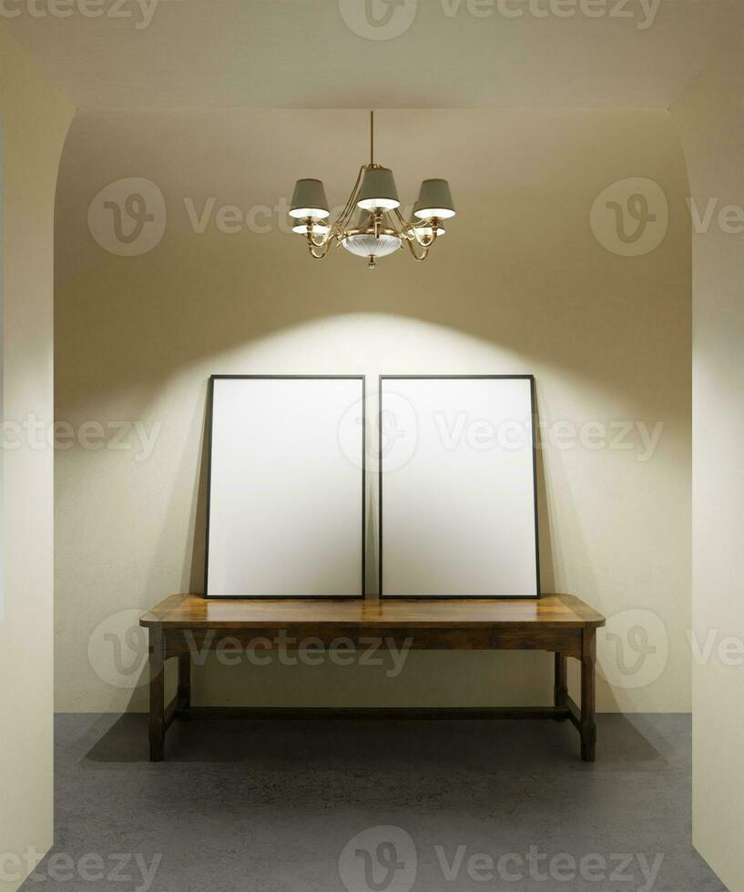 en par av en ram attrapp affisch stående på de mörk trä- tabell och beige vägg ljus förbi lyx lampa på de topp foto