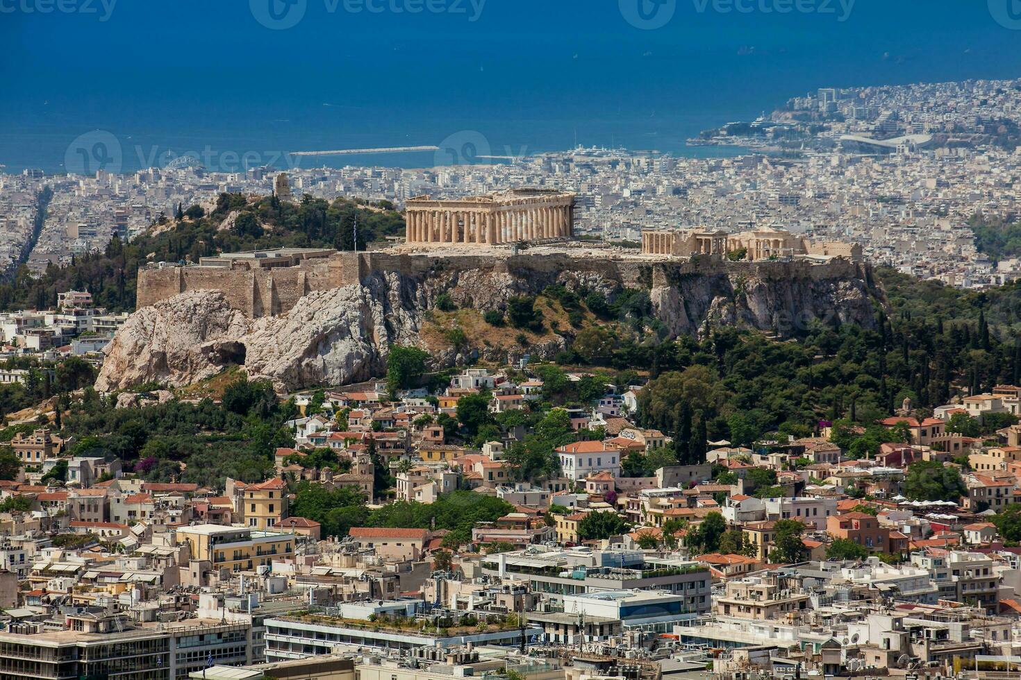 de stad av aten sett från de montera lycabettus en cretaceous kalksten kulle foto