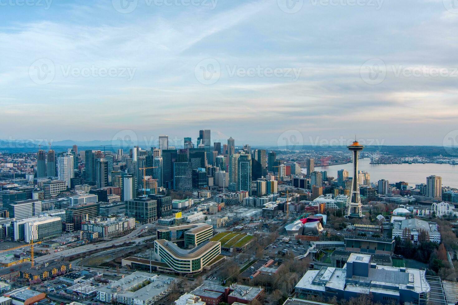 seattle, Washington horisont på solnedgång foto