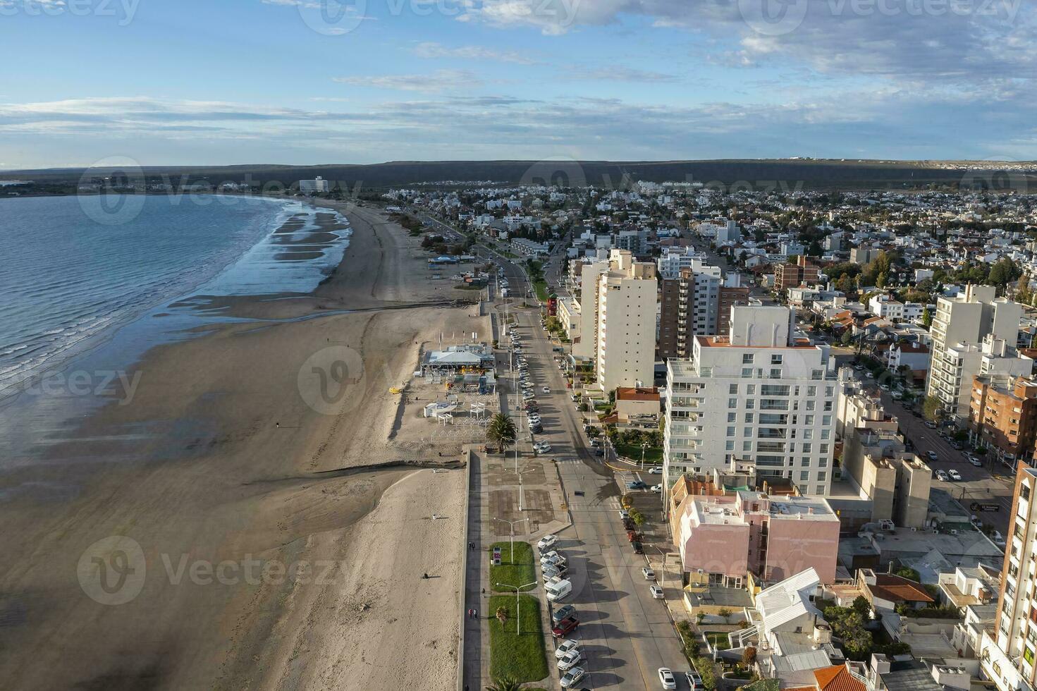 puerto madryn stad, ingång portal till de halvö valdes naturlig boka, värld arv webbplats, patagonien, argentina. foto