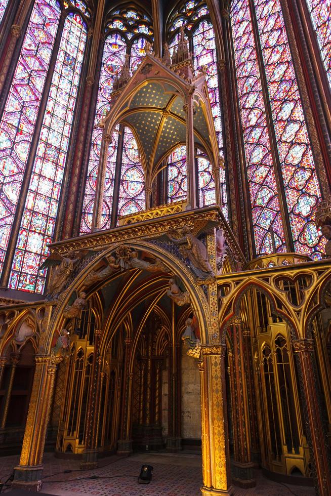 paris, frankrike, 2021 - sainte-chapelle interiör foto