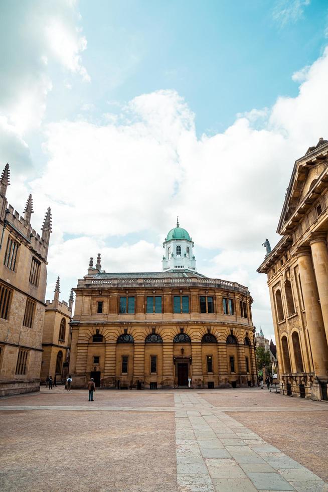 oxford, Storbritannien - 29 aug 2019 - Sheldonian Theatre. den sheldoniska teatern, byggdes 1664 till 1669 för universitetet i oxford och användes för musikkonserter, föreläsningar och universitetsceremonier. foto