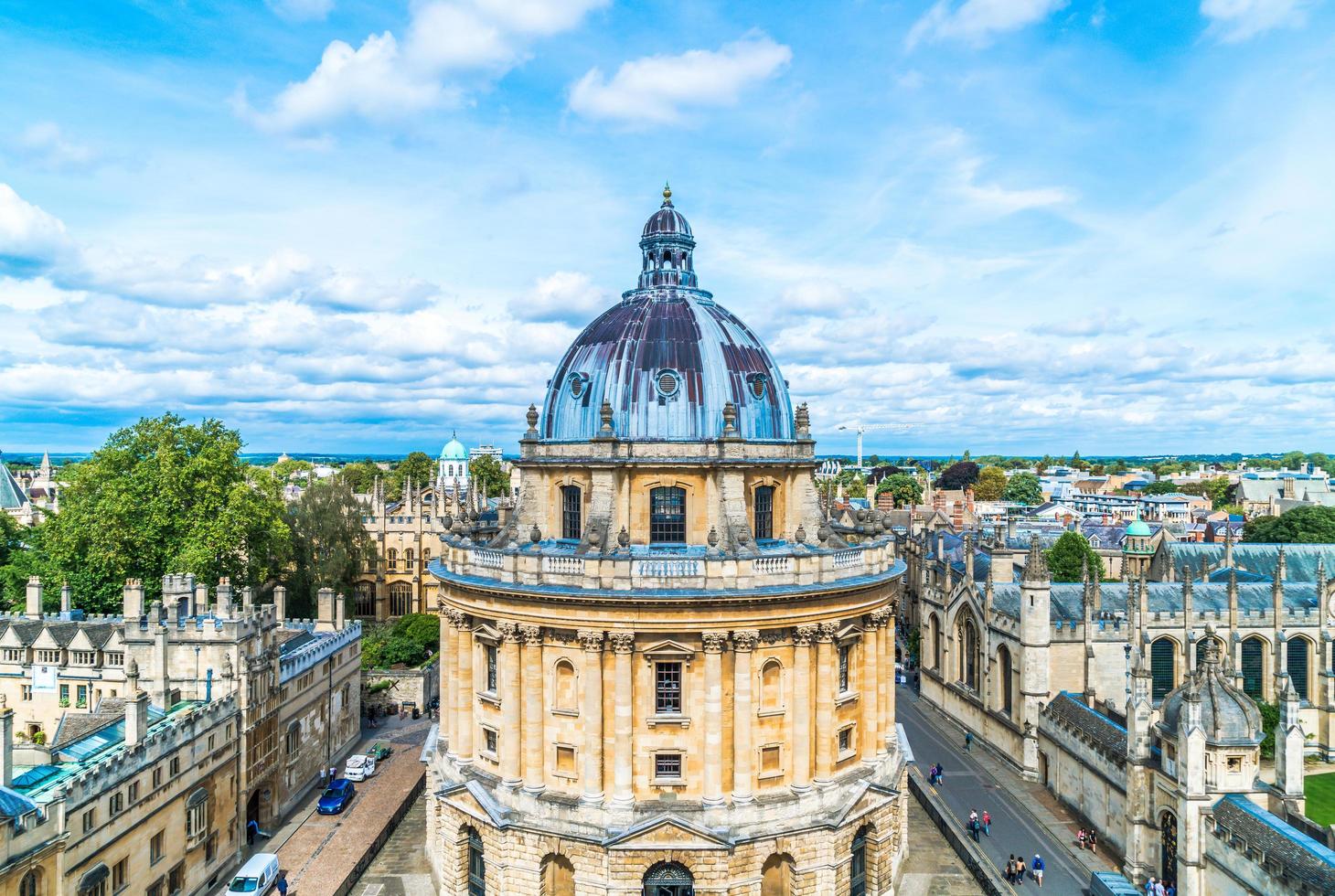 radcliffe camera and all souls college vid universitetet i oxford. oxford, Storbritannien foto