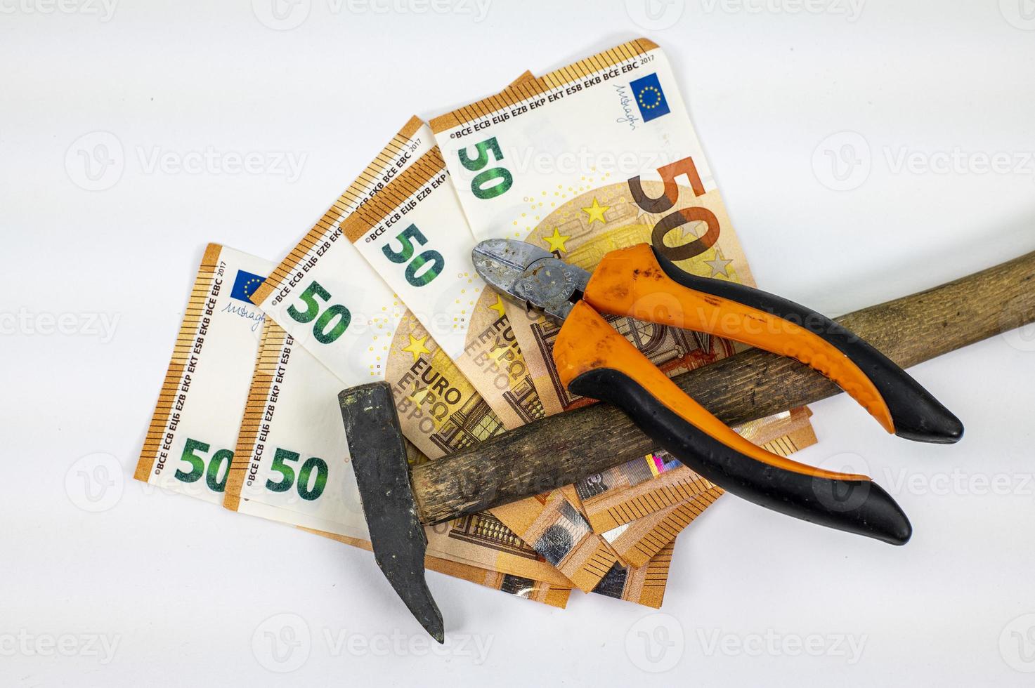 50 euro räkningar med arbetsredskap foto