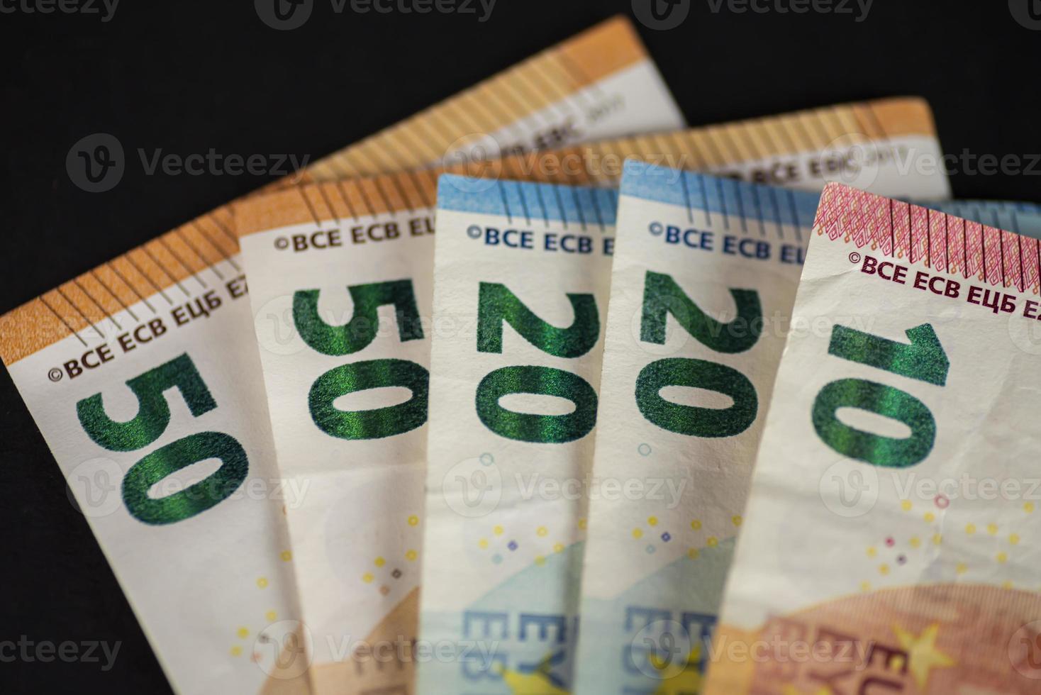 sedlar i olika euro-valutor foto