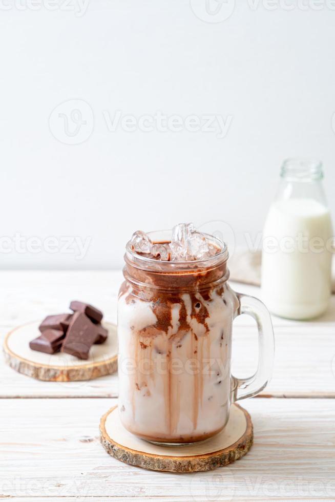 iced chocolate milkshake drink foto