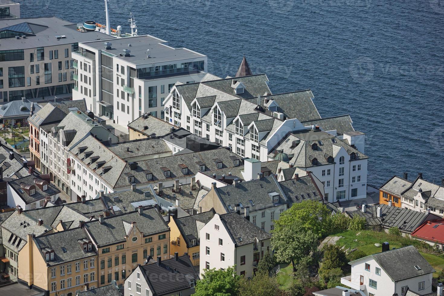 utsikt över Ålesund, Norge foto