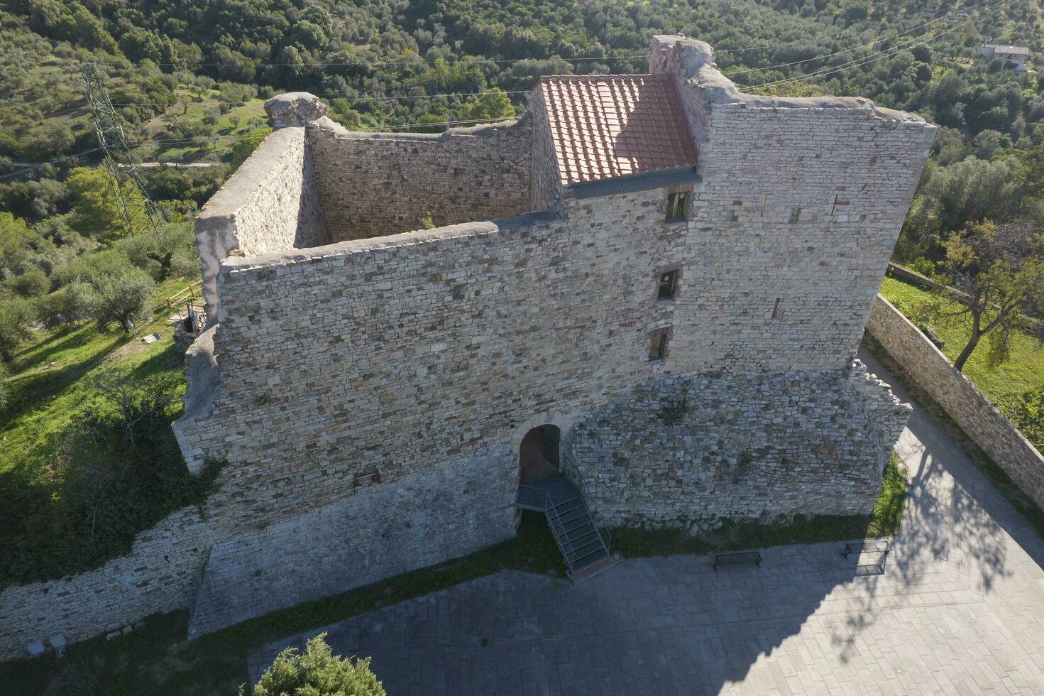 de små fästning av suvereto tuscany Italien foto