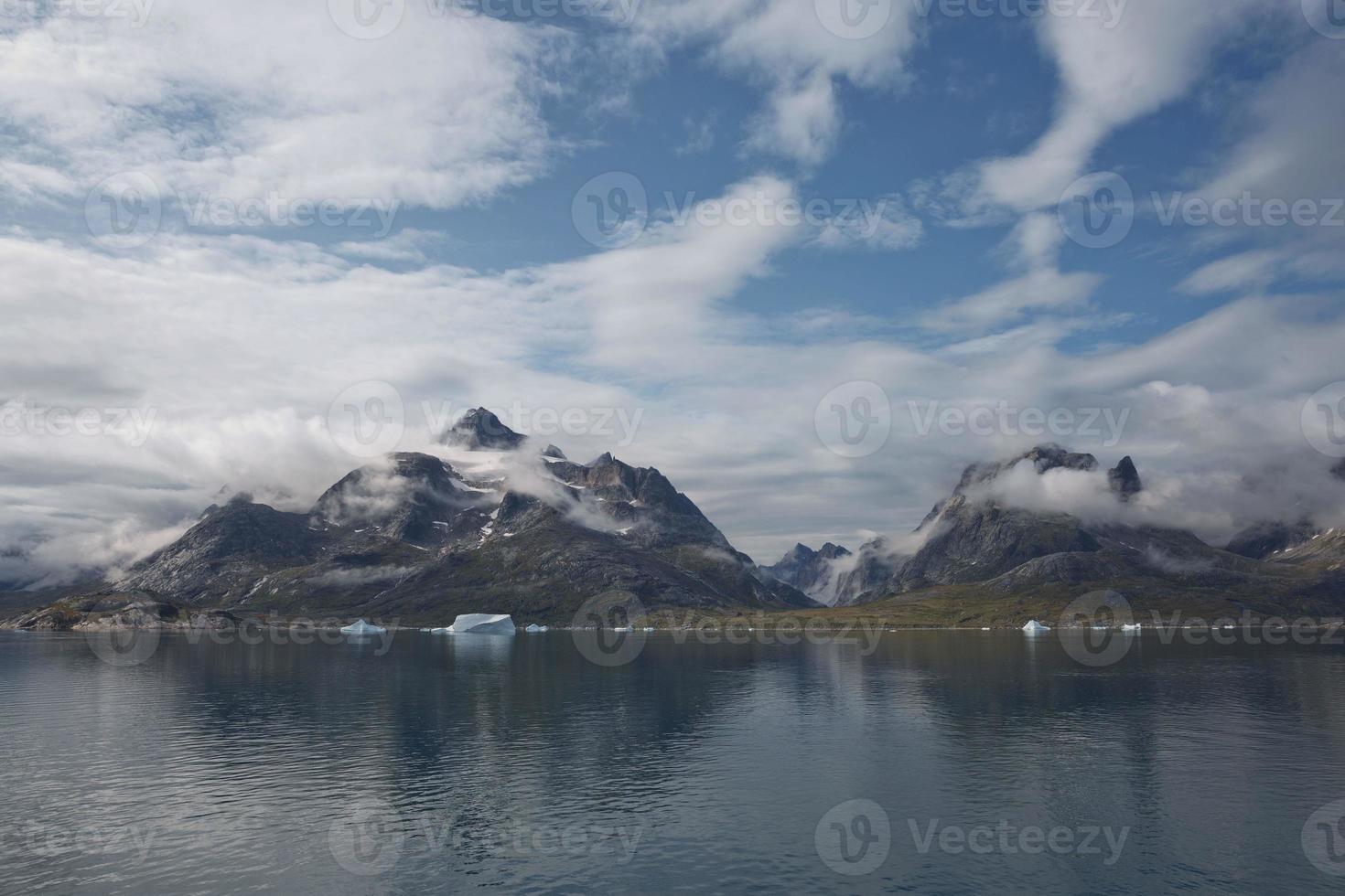 kusten av prins christian sund passage i Grönland foto