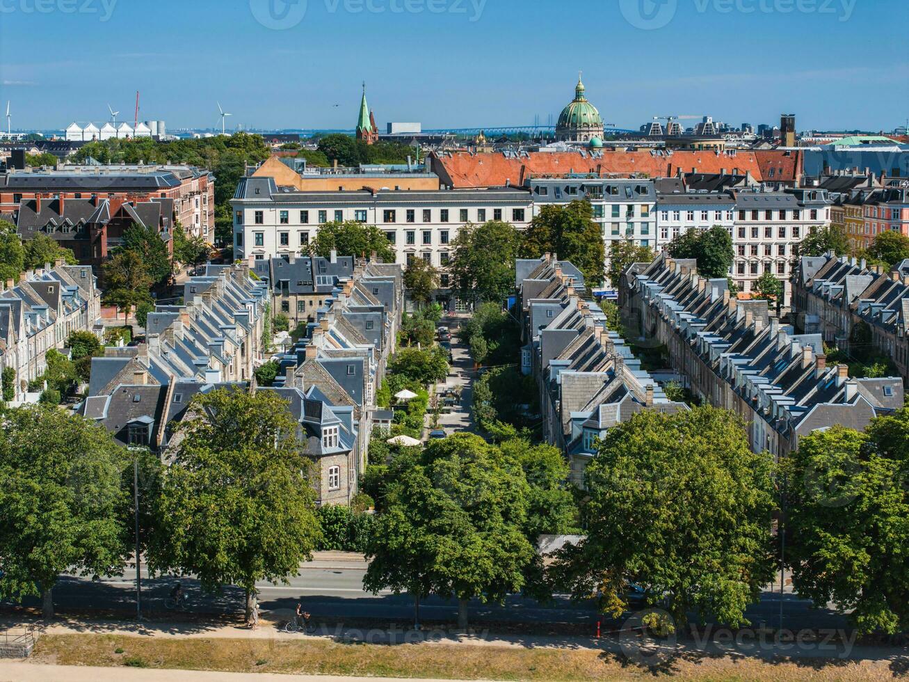 antenn se av de hustak av kartoffelraekkerne grannskap, i Österbro, köpenhamn, Danmark. foto