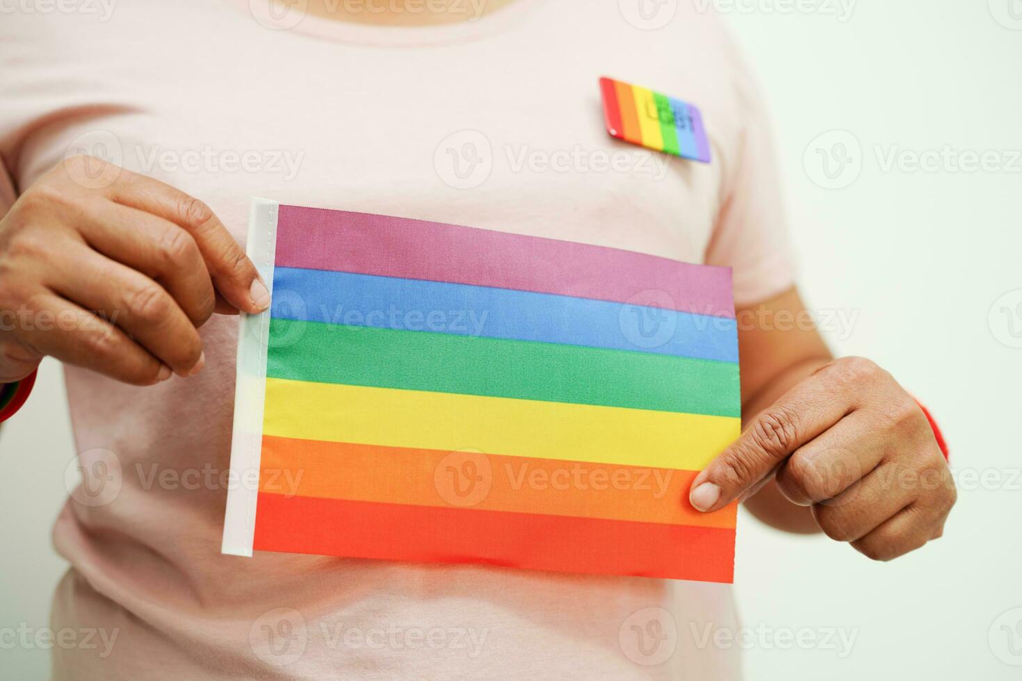 HBTQ flagga, regnbåge Färg kärlek symbol, stolthet månad i juni, vektor illustration. foto