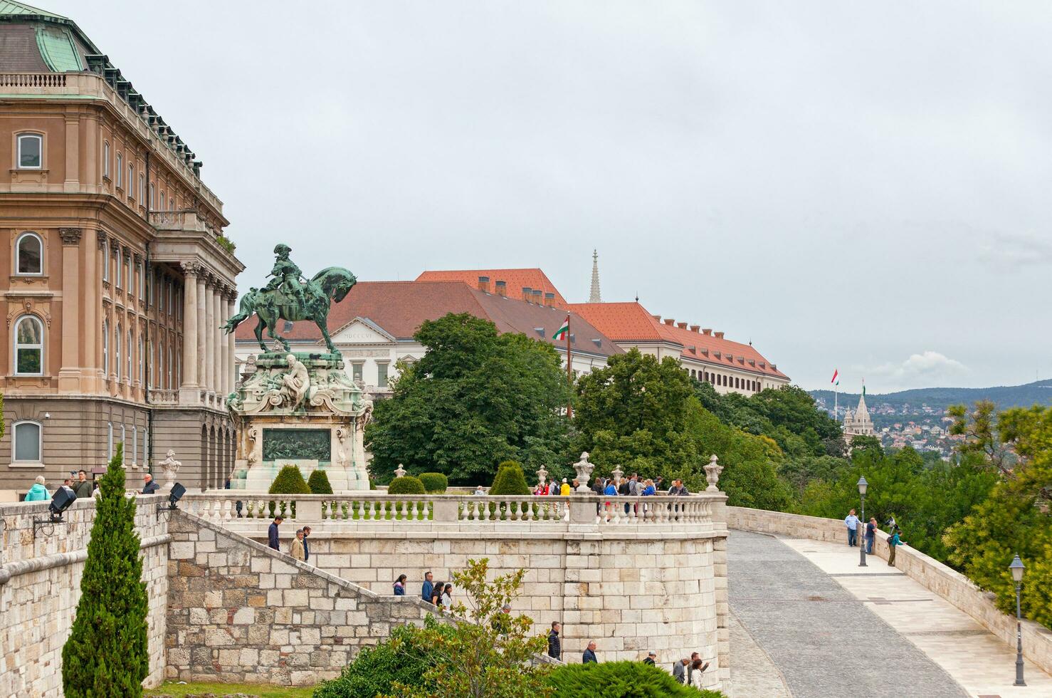 budapest, ungern - juni 20 2018 - monument av prins eugene av savojen foto