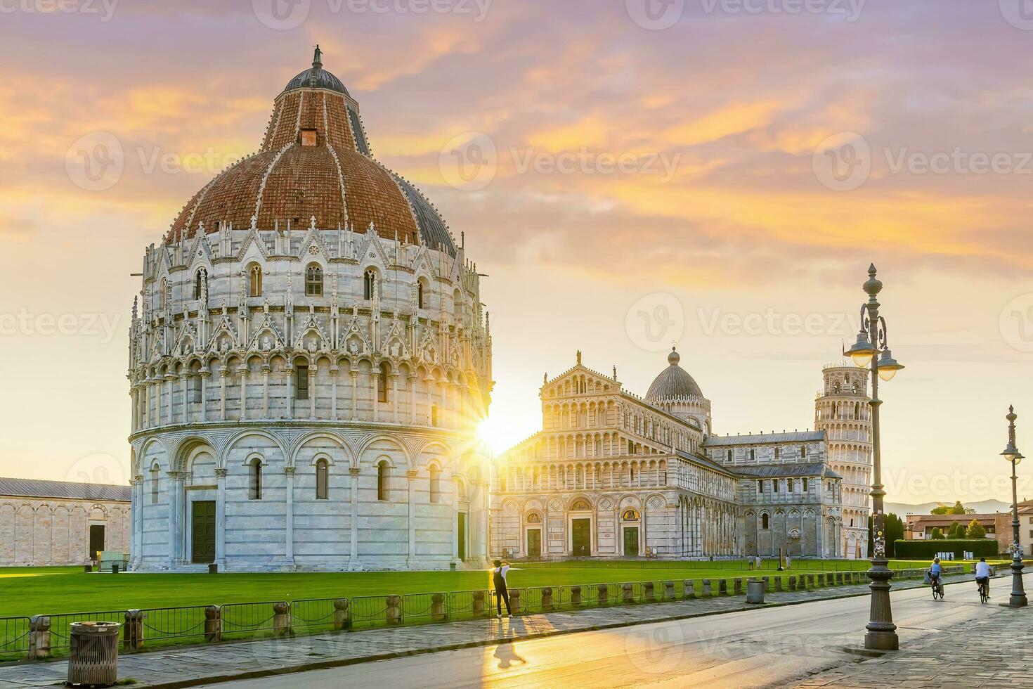 de känd lutande torn i pisa, Italien foto