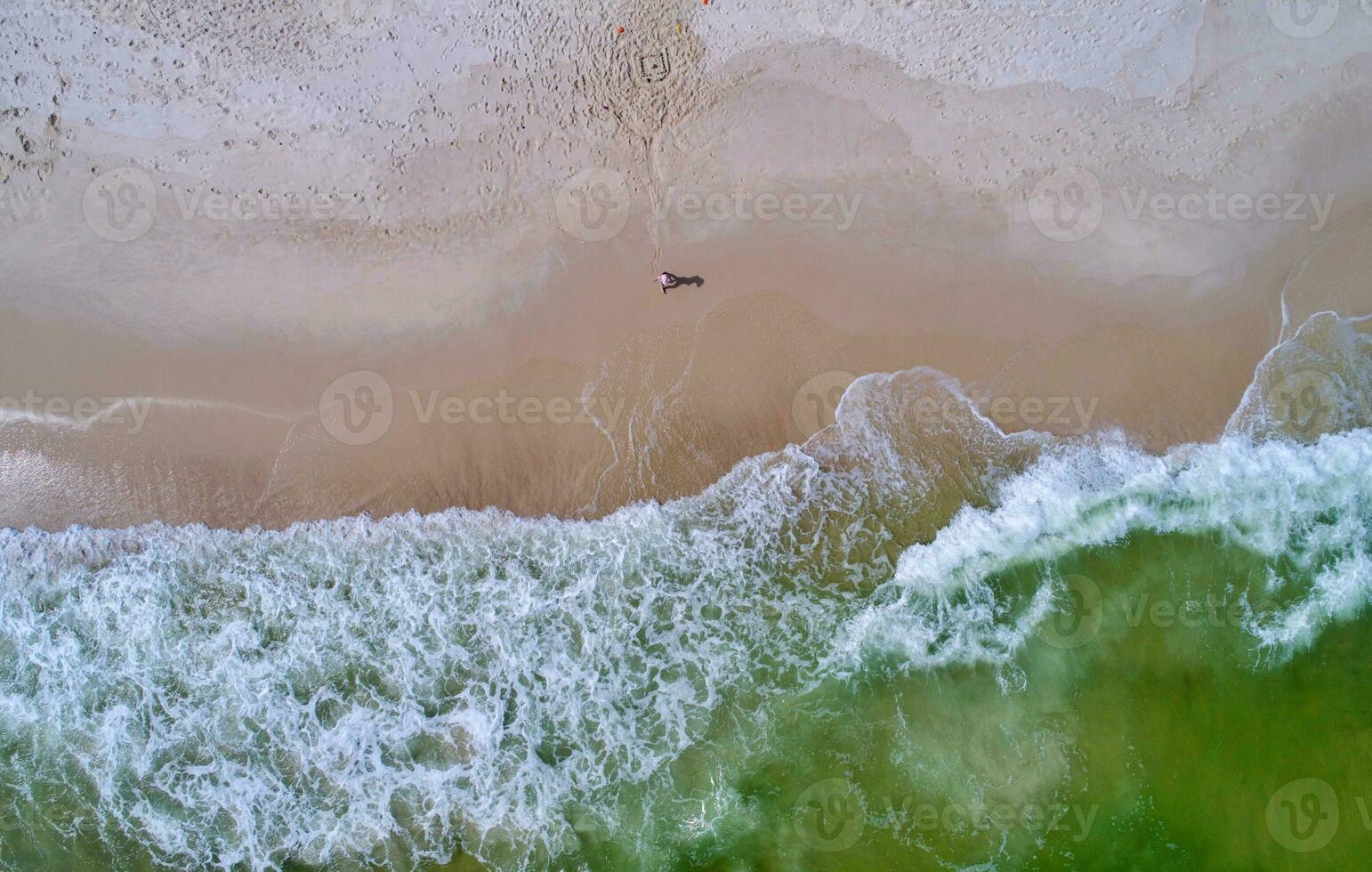 antenn se av de surfa på perdido nyckel strand foto
