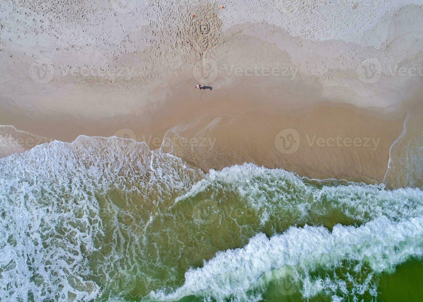 antenn se av de surfa på perdido nyckel strand foto