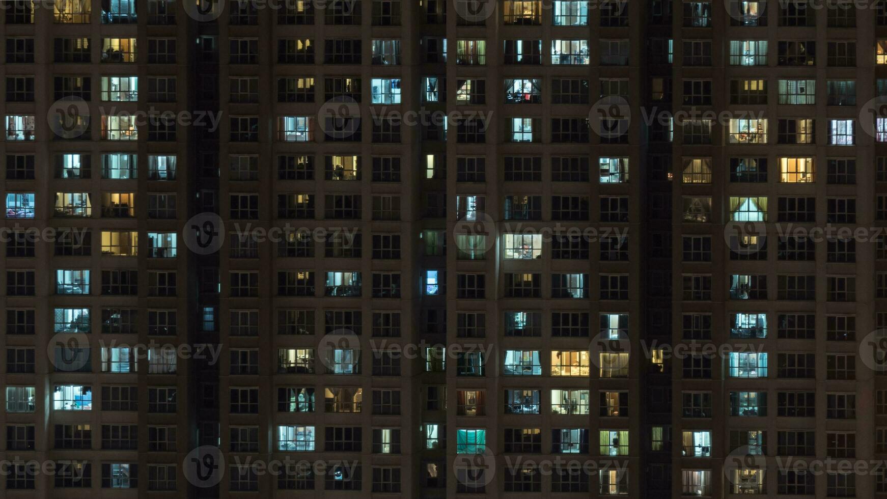 höghus lägenhet blockera på natt foto