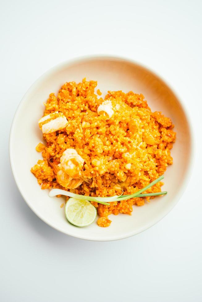 stekt ris med skaldjur foto