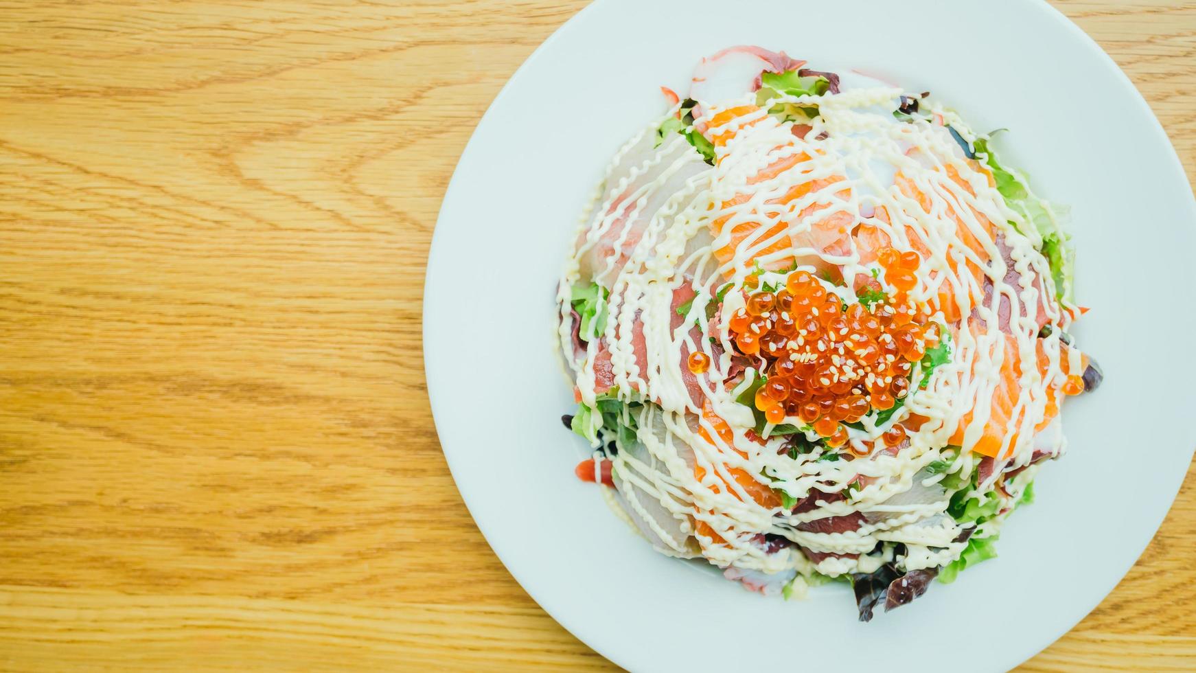 skaldjur sashimi sallad foto